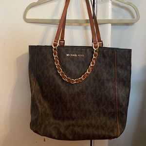 Michael Kors Jet Set Large Chain Shoulder Tote Brown